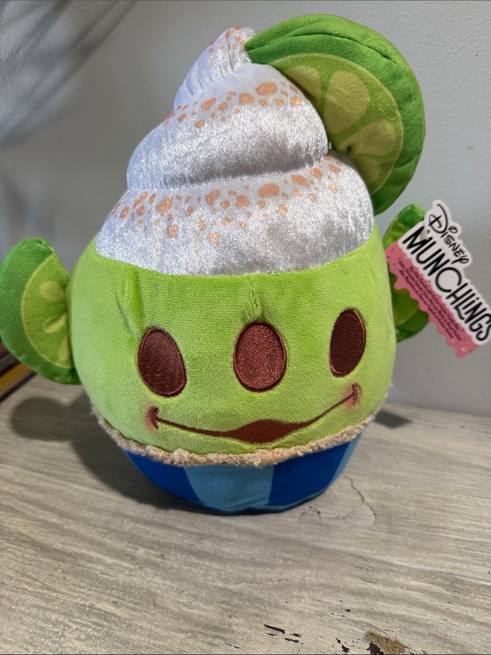 Disney Munchlings Lime Cupcake Plush Green with White Frosting